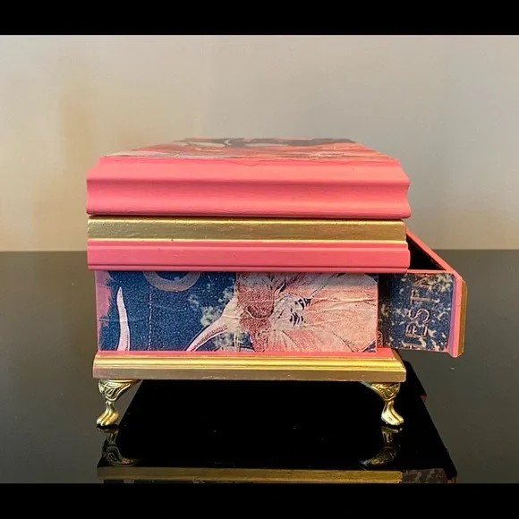 Coral and Gold Hand Paintef Vintage Jewelry Box